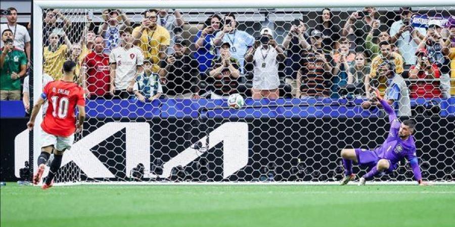 مدرب إيفرتون: سعيد برحيل محمد صلاح عن ليفربول وهذا موقفنا من التعاقد معه
