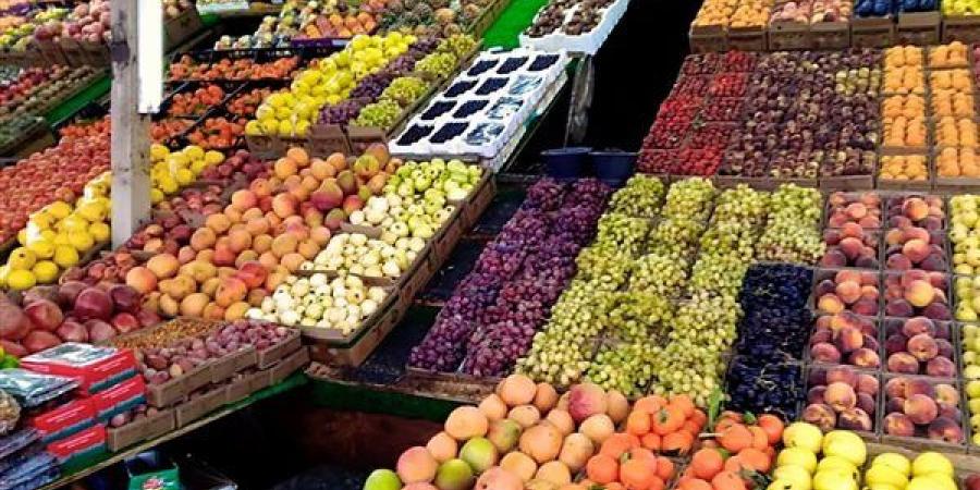أسعار الفاكهة اليوم، التفاح البلدي يواصل قفزاته ويسجل 60 جنيها "جملة" وانخفاض العنب