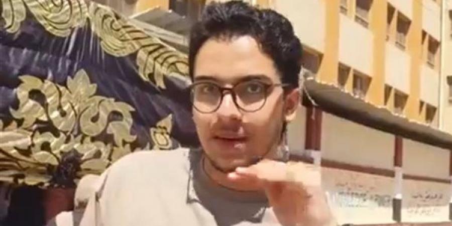 صعب والوقت ماكفاش، طلاب ثانوية عامة بالدقهلية يشتكون من امتحان الرياضيات البحتة (فيديو وصور)