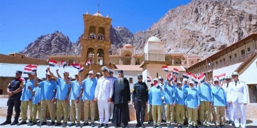 من عيون موسى إلى سانت كاترين، رحلة وطنية لشباب "جيل جديد" في جنوب سيناء (صور)