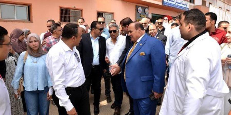محافظ الدقهلية يفتتح وحدة الغسيل الكلوي الجديدة بمستشفى شربين المركزي (صور)