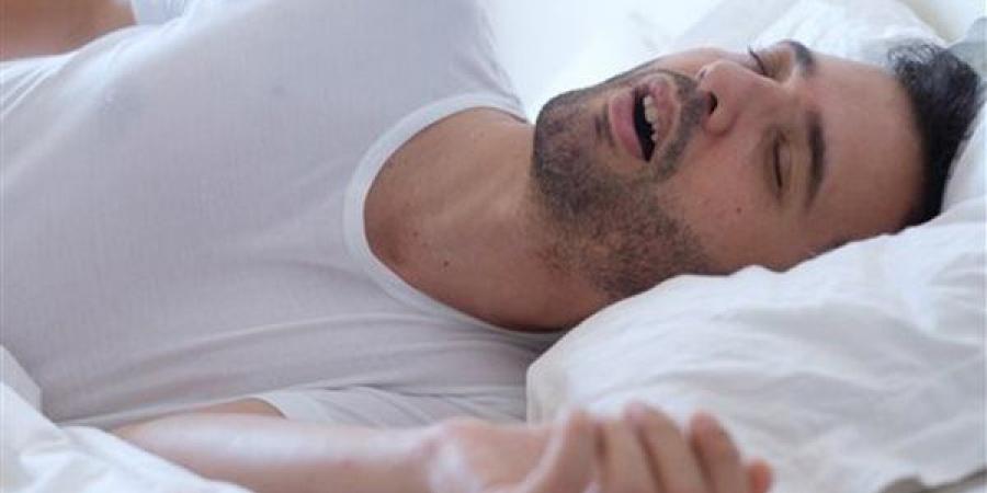 مخاطر الشخير أثناء النوم على القلب