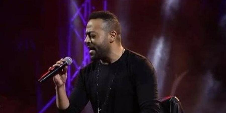 قبل طرحه رسميًا، ألبوم "مراية الحب" لتامر عاشور يتصدر تريند إنستجرام