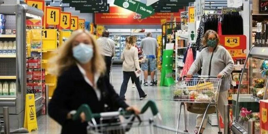 مبيعات التجزئة في بريطانيا تشهد ارتفاعاً مفاجئاً في يونيو