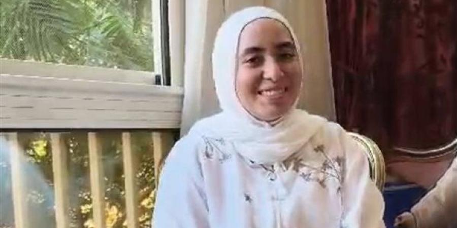 نسيبة محمد الثامنة مكرر بالثانوية الأزهرية: بدأت المذاكرة من سبتمبر وحلمي كلية اللغات والترجمة (فيديو)