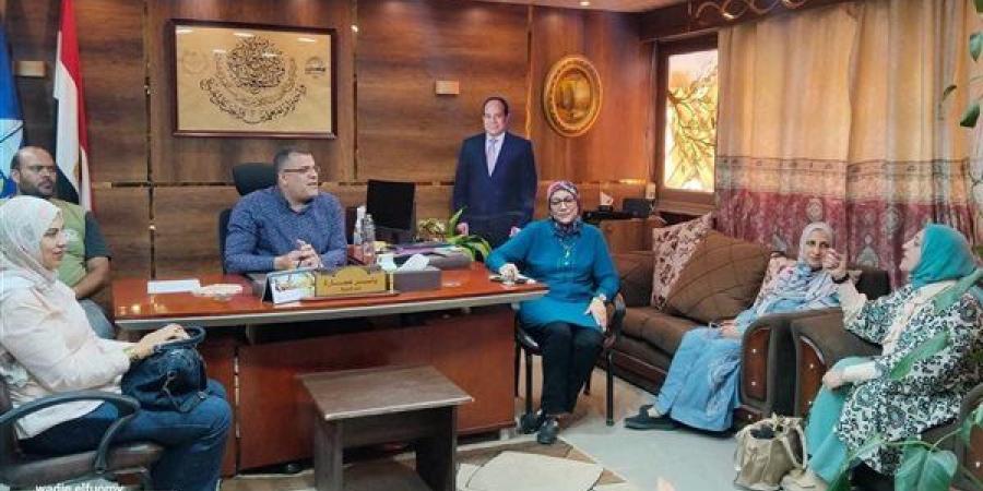 مدير تعليم دمياط يستعرض جهود الاستعداد للعام الدراسي الجديد