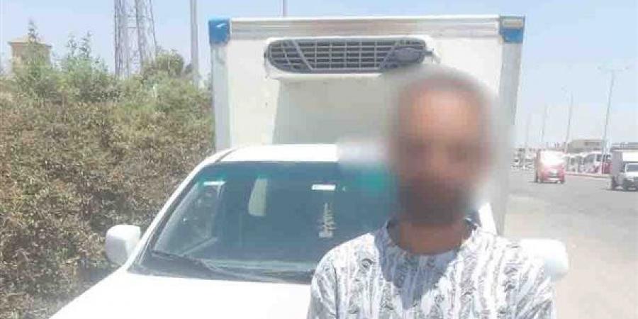 مغامرة كادت تنتهي بكارثة، أمن القاهرة يضبط سائقا قاد عكس الاتجاه لتوفير الوقت