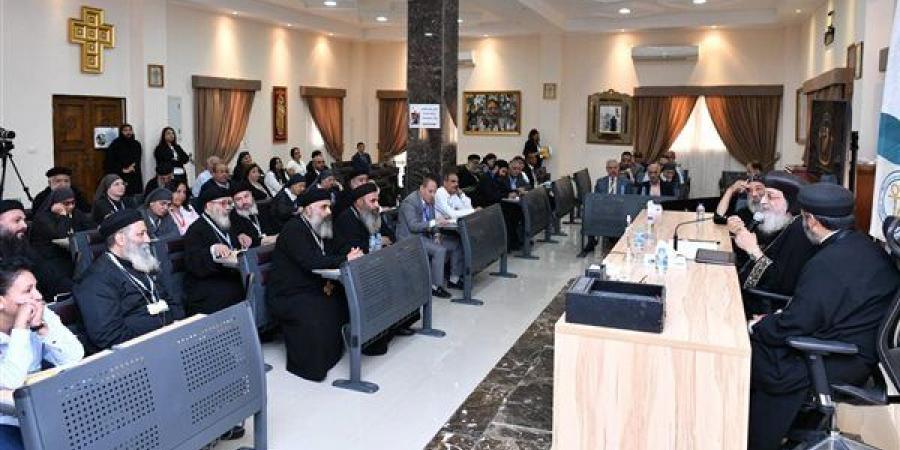 البابا تواضروس: التعليم رسالة لبناء الإنسان والمعلم الحقيقي يصنع القيم قبل المعرفة