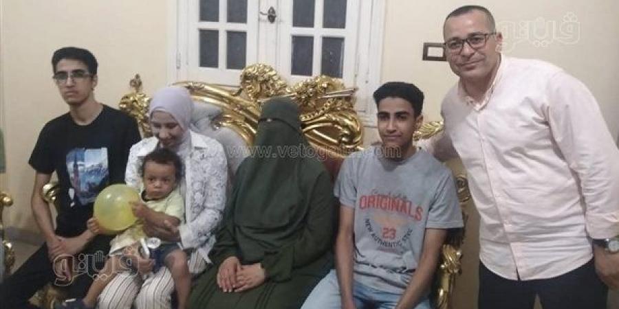 ترملت وربّت 4 أبناء منهم 3 أطباء، أم رابع الجمهورية بالثانوية العامة ببني سويف: قولوا ما شاء الله (فيديو)