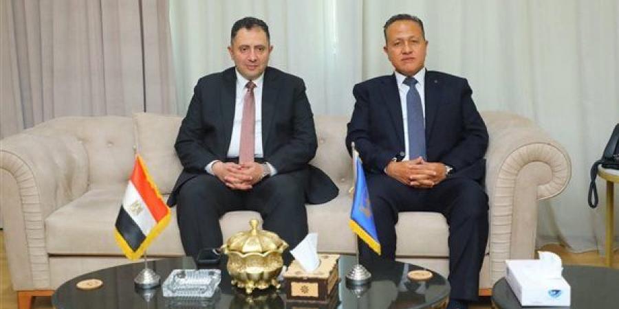 محافظ دمياط يهنئ مدير الأمن الجديد ويؤكد على التعاون المشترك