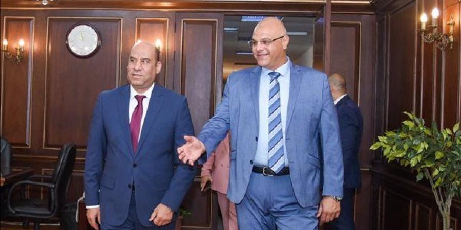 محافظ الإسكندرية يستقبل وزير العمل لمتابعة جهود دعم التشغيل والتدريب المهني