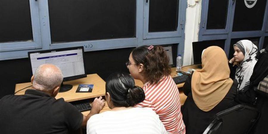 التعليم العالي: استثناء لأوائل الثانوية العامة من قواعد التوزيع الجغرافي