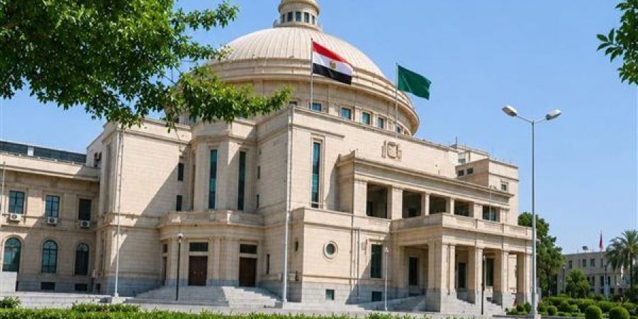جامعة القاهرة تصدر دليلًا شاملًا للطلاب الوافدين للدراسات العليا للعام الجامعي 2026-2027