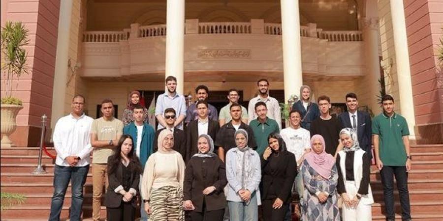 الجامعة البريطانية تكرم أوائل الثانوية العامة وتقدم لهم منحا دراسية كاملة (صور)