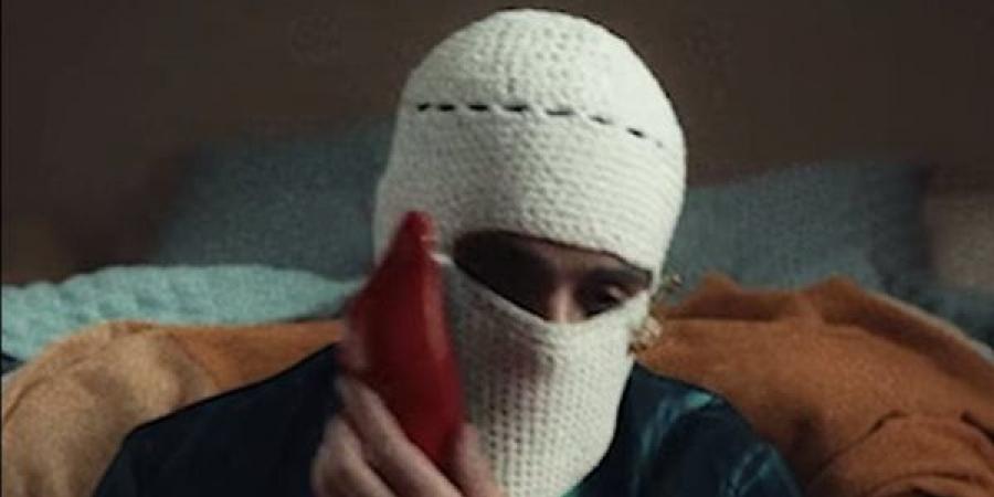 أخبار الفن اليوم: اعتذار ينهي أزمة صورة منزل عبد الحليم حافظ.. توو ليت يخطف التريند بإعلان ألبومه الجديد.. ومراد مكرم يعلن طرح أولى أغانيه "سكر نبات"