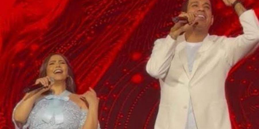 شيرين تغني مع محمود الليثي "عم المجال كله" بحفلها في الساحل الشمالي (فيديو وصور)