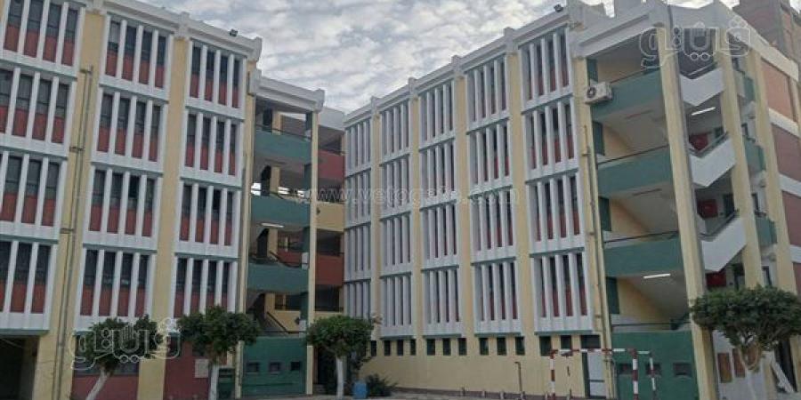 بعد التظلم، طالب ثانوية عامة ببني سويف يستعيد 28 درجة في الكيمياء ويصعد للمركز الثالث بمدرسته
