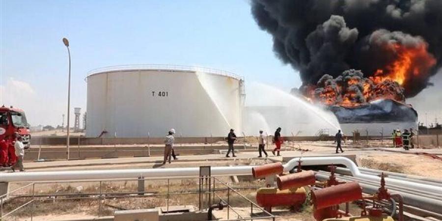فريق من مكتب النائب العام الليبي يبدأ التحقيق في استهداف مصفاة الزاوية النفطية بالمسيرات