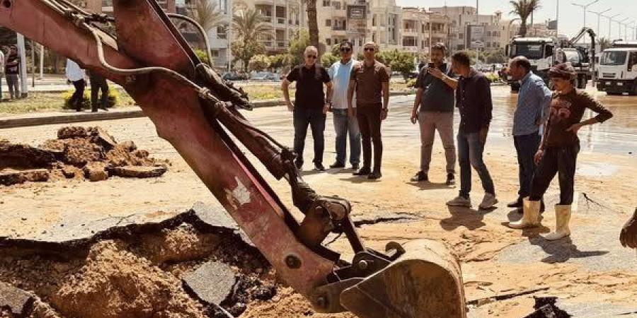 استجابة لما نشرته فيتو، القابضة للمياه تحل شكوي أهالي قرية الرحمانية بقنا