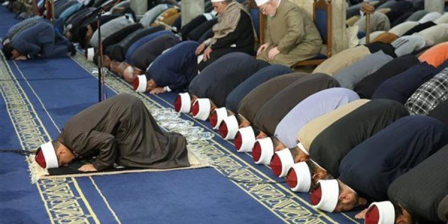مواقيت الصلاة، موعد أذان العشاء اليوم الجمعة في القاهرة والمحافظات - النيل نيوز