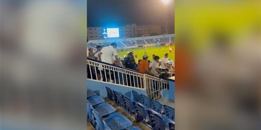 ثلاثي بيراميدز يدعم الفريق من مدرجات غزل المحلة (فيديو) - النيل نيوز