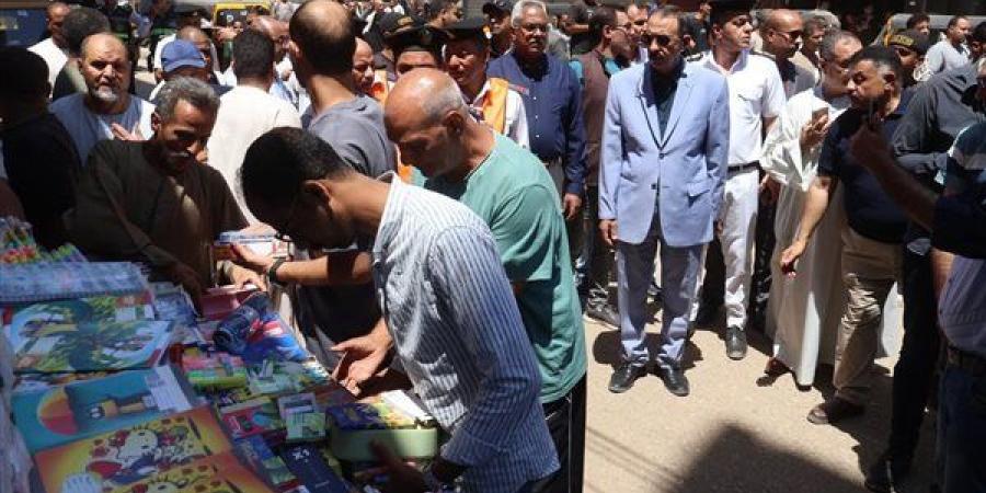 محافظ سوهاج يقود حملة مكبرة لضبط الأسواق ورفع الإشغالات بشوارع البلينا - النيل نيوز