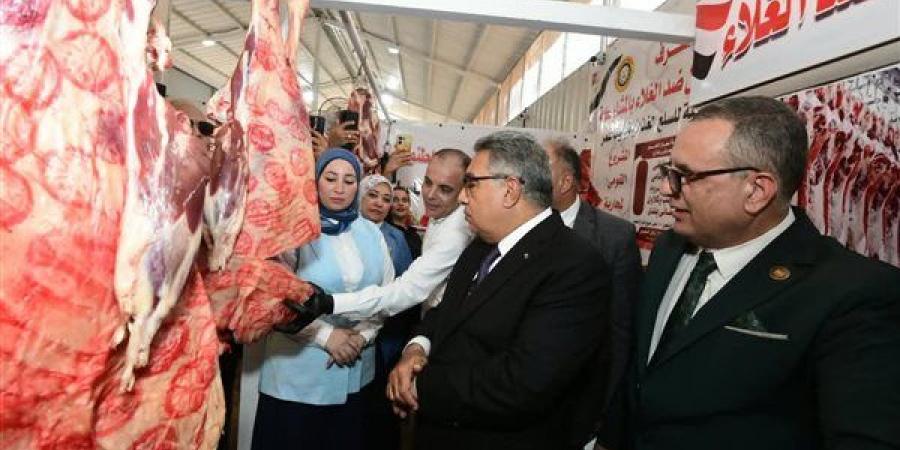 محافظ الدقهلية يفتتح معرض السلع الغذائية بميت غمر (فيديو وصور) - النيل نيوز