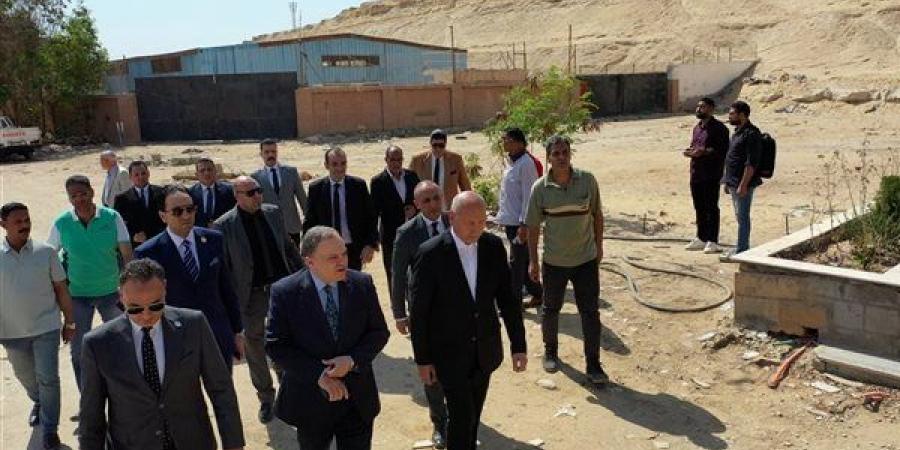 النيابة العامة تخلي ساحة التحفظ على المركبات بالمعادي وتسترد أرضًا بقيمة 2.085 مليار جنيه - النيل نيوز