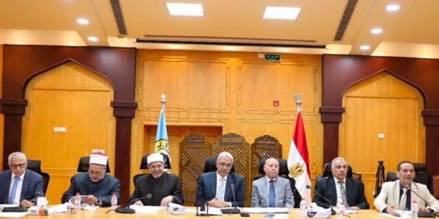 بعد موجة الغضب.. الأزهر يخفض رسوم الدراسات العليا 50% ويسمح بالسداد على دفعتين - النيل نيوز