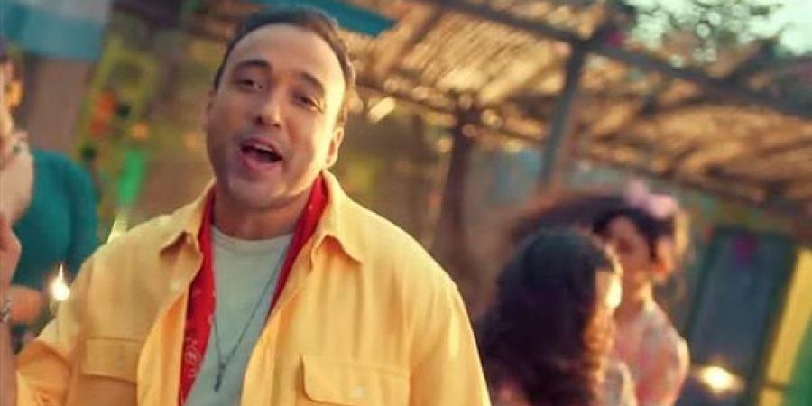 أحمد عجمي يطلق فيديو كليب "أحلى نار معاك" بتوقيع المخرجة بتول عرفة - النيل نيوز