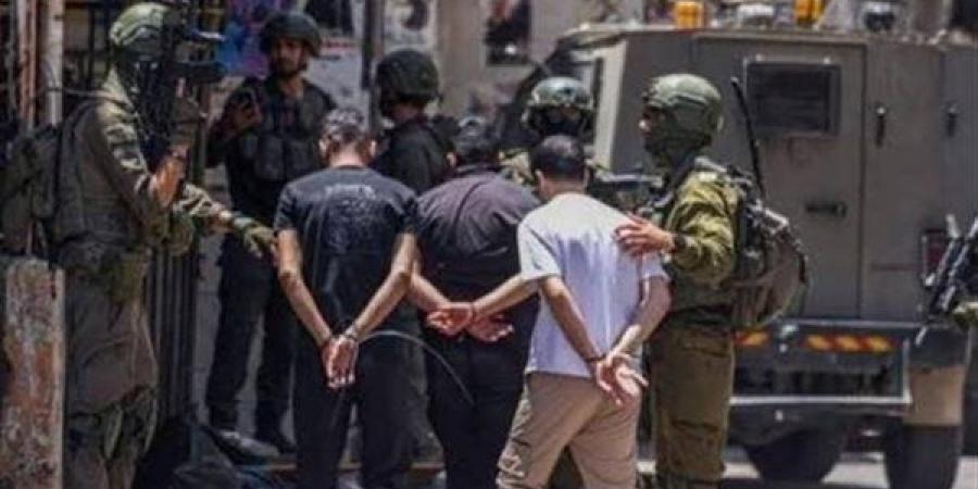 الاحتلال الإسرائيلي يشن حملة اعتقالات في الضفة الغربية - النيل نيوز