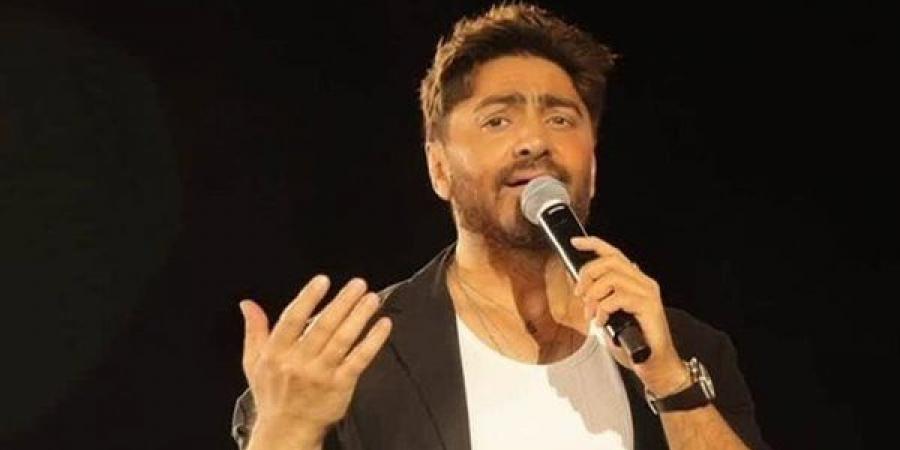 تامر حسني يجري البروفات الأخيرة لحفله ضمن فعاليات يلا ساحل الخميس المقبل - النيل نيوز