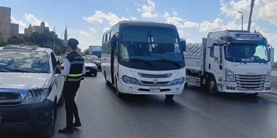 حملات رقابية وأمنية تضبط 106 آلاف مخالفة مرورية و12 طن دقيق خلال 24 ساعة - النيل نيوز
