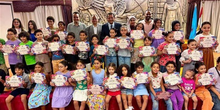 معرض لمواهب أبناء الصحفيين وتكريم المشاركين في ختام ورشة الرسم - النيل نيوز