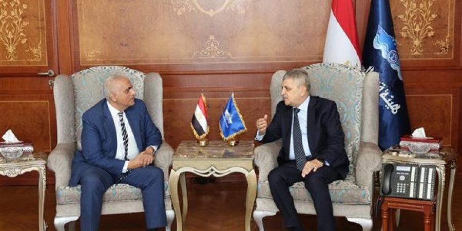 الفريق أسامة ربيع يبحث سبل التعاون المشترك مع السفير المصري ببنما - النيل نيوز