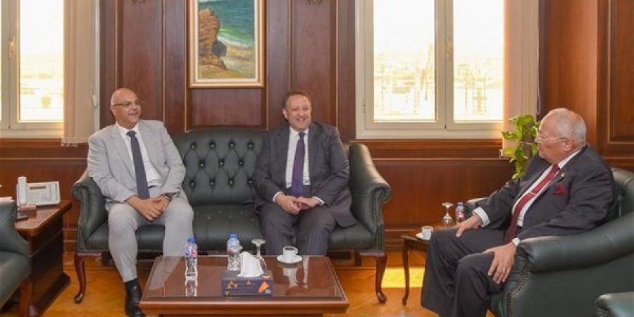 محافظ الإسكندرية يستقبل نقيب المهندسين لبحث سبل التعاون المشترك ودعم المشروعات - النيل نيوز