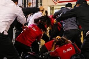 تفاصيل مواجهة مثيرة في قمة السيدات بين الأهلي والزمالك تترافق مع أحداث عاصفة في زلزال السداسية