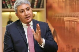 وزير السياحة يجرى لقاءً مع سفيرة مصر في سنغافورة قبل بدء مهامها الرسمية