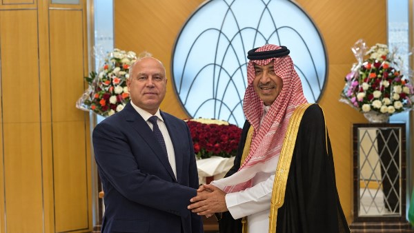 وزير النقل يؤكد على تميز العلاقات الأخوية والاستراتيجية بين مصر والسعودية