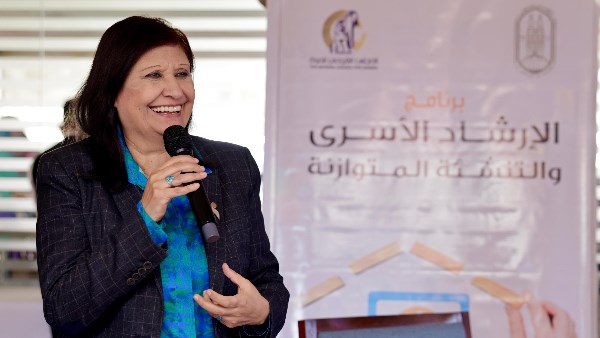 قومي المرأة يطلق دليل التنشئة المتوازنة لتوحيد المفاهيم والرسائل الأسرية