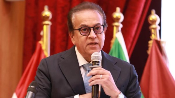 وزير الصحة يصف قصر العيني بأنه نموذج متكامل في العلوم والإنسانية