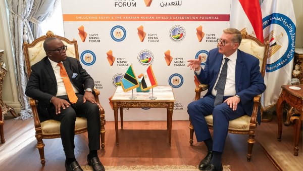 وزير البترول يتعاون مع وزيري تعدين كينيا وتنزانيا لتعزيز توطين الصناعات التعدينية