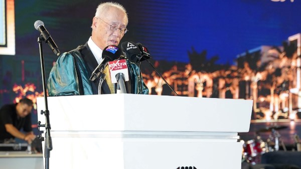 سفير اليابان في القاهرة يؤكد: الجامعة المصرية اليابانية تجسد شراكة تعليمية ناجحة