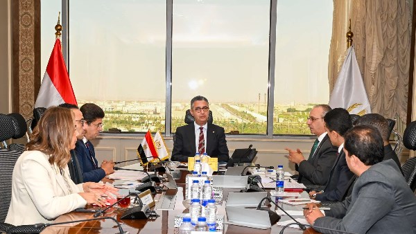 وزير التموين يستعرض التطورات في خطة عمل جهاز تنمية التجارة الداخلية والمشروعات الجارية