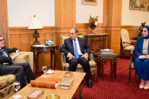 وزير الخارجية ووزير التخطيط يبحثان سبل تعزيز التعاون المؤسسي بين الوزارتين