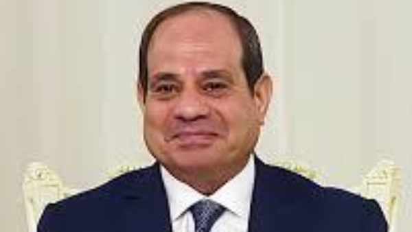 الرئيس السيسي يرسل مندوبًا لتعزية أسرة المستشار أحمد الزند في وفاته