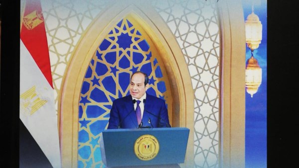 الرئيس السيسي يبرز أبرز أنشطته خلال شهر أغسطس وفقاً لتقرير “الاستعلامات