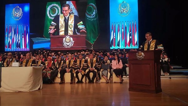 وزير الزراعة يشارك في احتفالية تخرج طلاب الأكاديمية العربية للعلوم والتكنولوجيا والنقل البحري