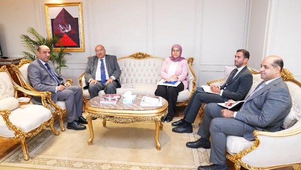 تعاون جديد بين «العمل» و«اللجنة الوطنية» لمكافحة الهجرة غير الشرعية يوفر بدائل آمنة للشباب ويضع استراتيجية على مدى 10 سنوات