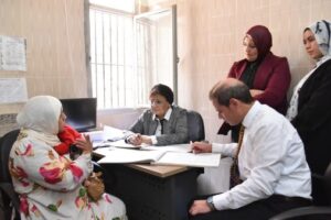 نائب وزير الصحة تجري زيارة ميدانية لمتابعة تقدم خدمات الصحة في منطقة بدر الطبية